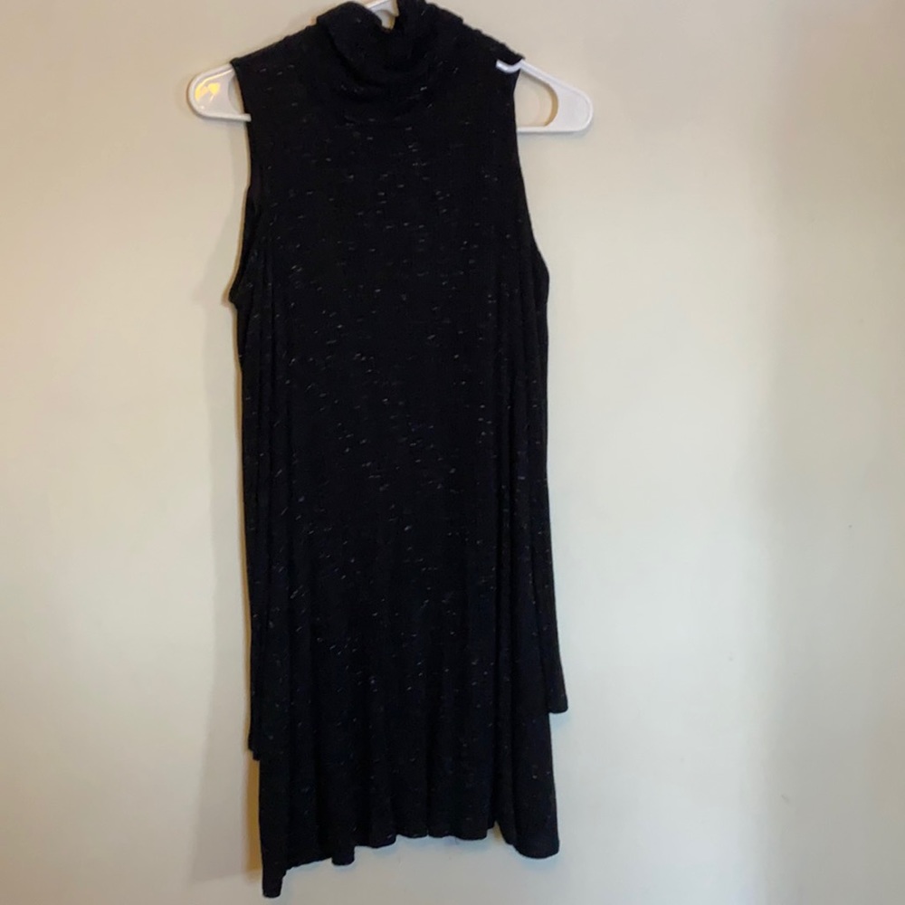 Francesca’s knit shift dress